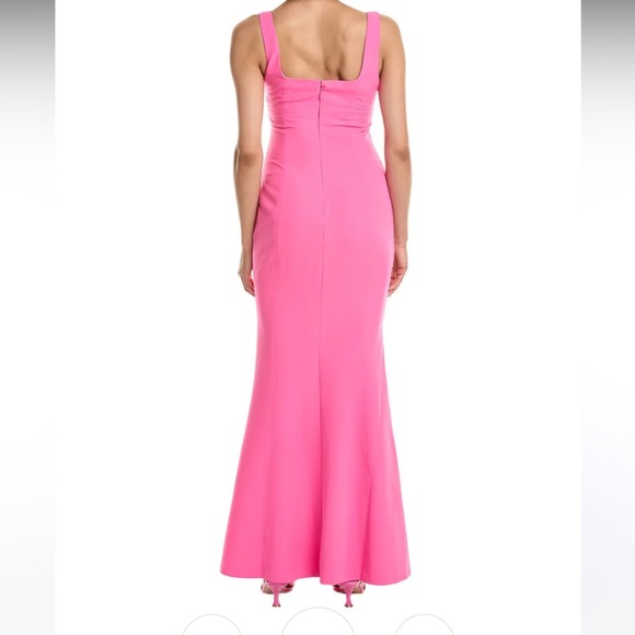 Laundry by Shelli Segal
Square-Neck Trumpet Gown - Picture 3 of 3